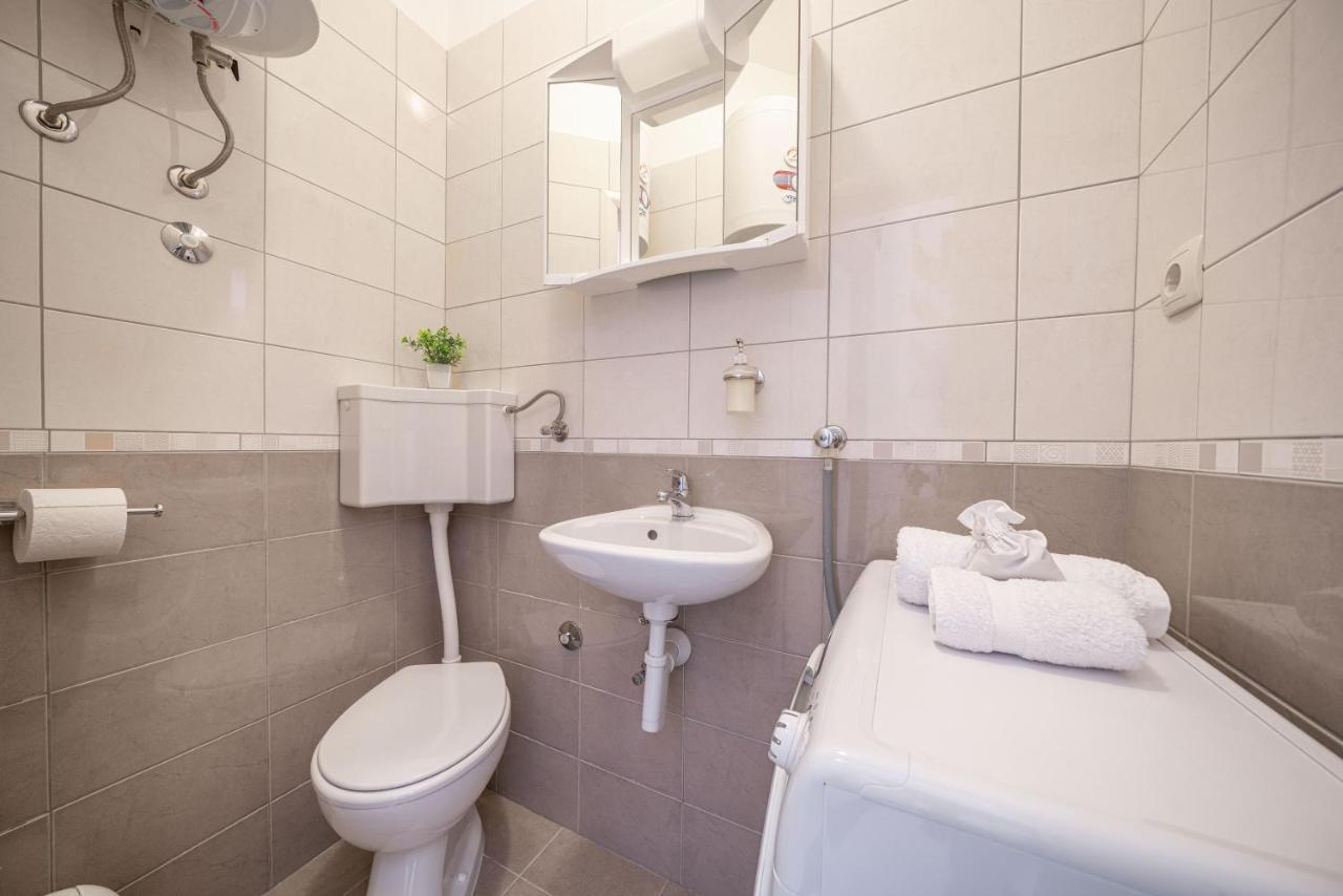 Bebe Apartment Vodice Exterior photo