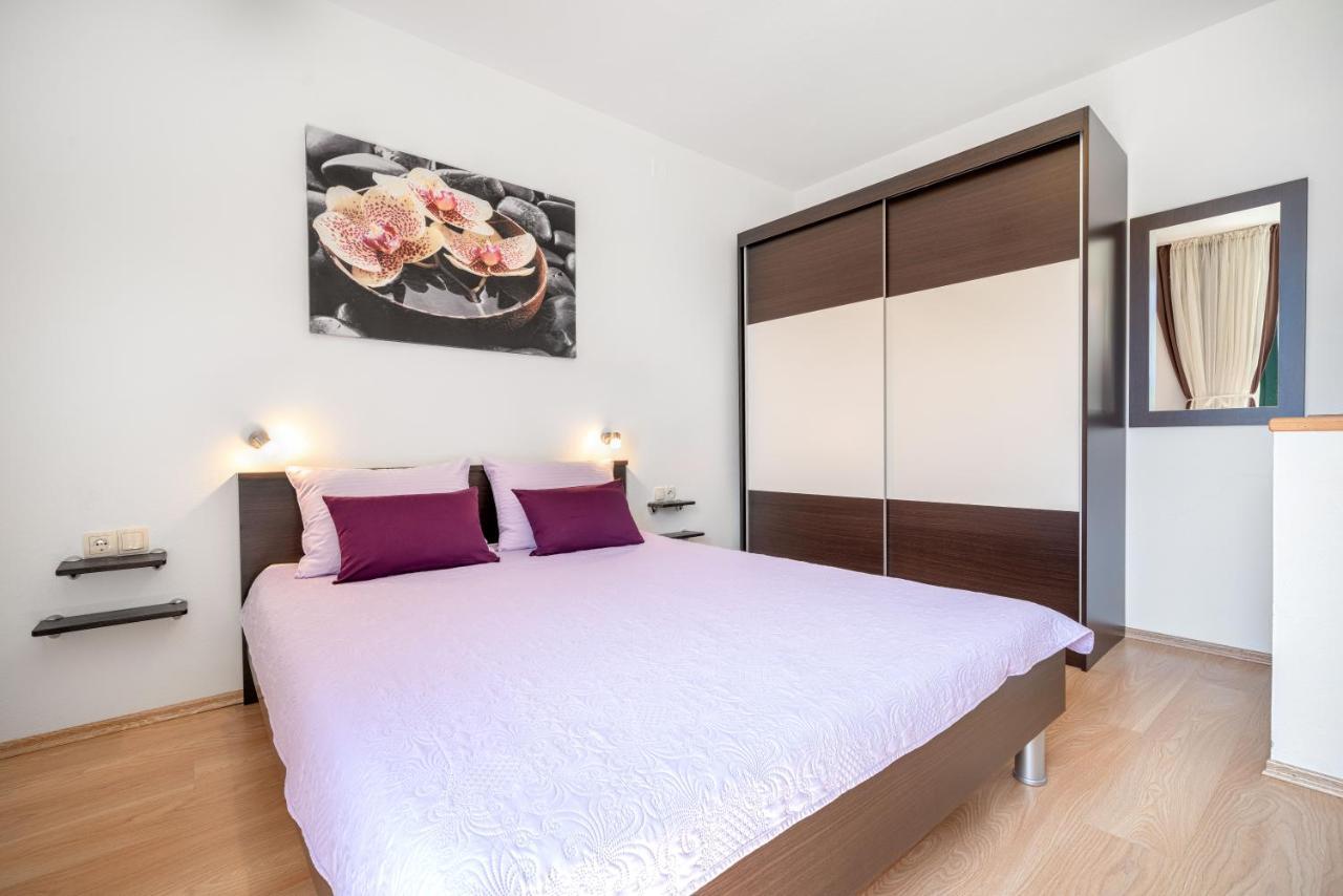 Bebe Apartment Vodice Exterior photo