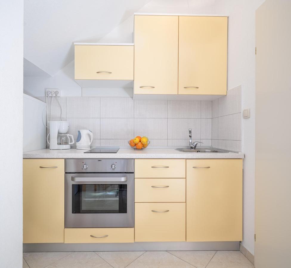 Bebe Apartment Vodice Exterior photo